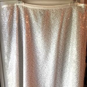 Chico’s white sequins skirt